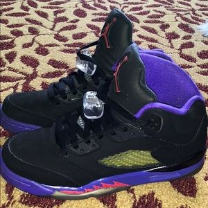 Jordan 5 Retro “Raptor” GS)